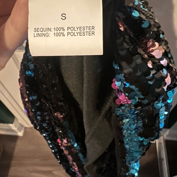 Gorgeous sequin party dress - Picture 4 of 7